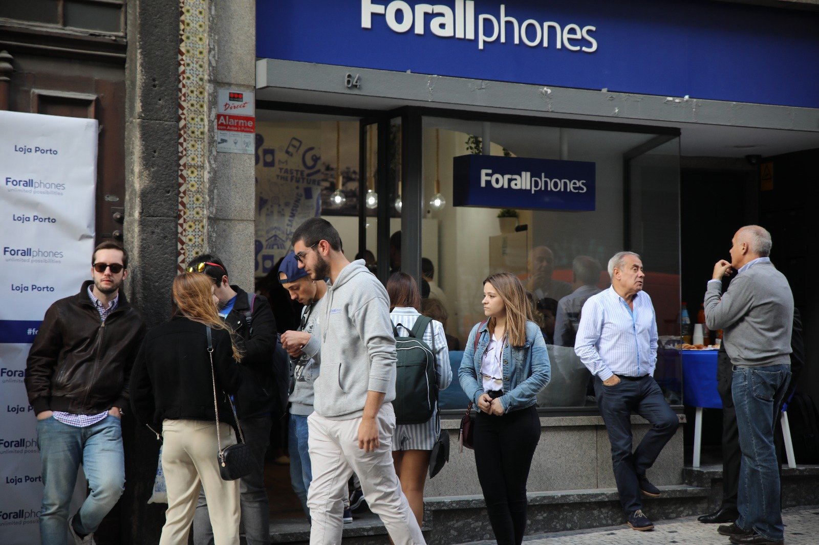A Forall Phones chega a Leiria