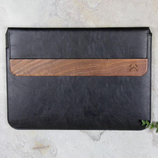 Woodcessories - EcoPouch 13'' (walnut/black leather)