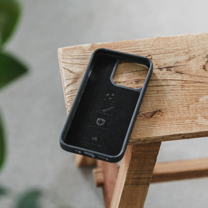 Woodcessories - Bio iPhone 14 (black)